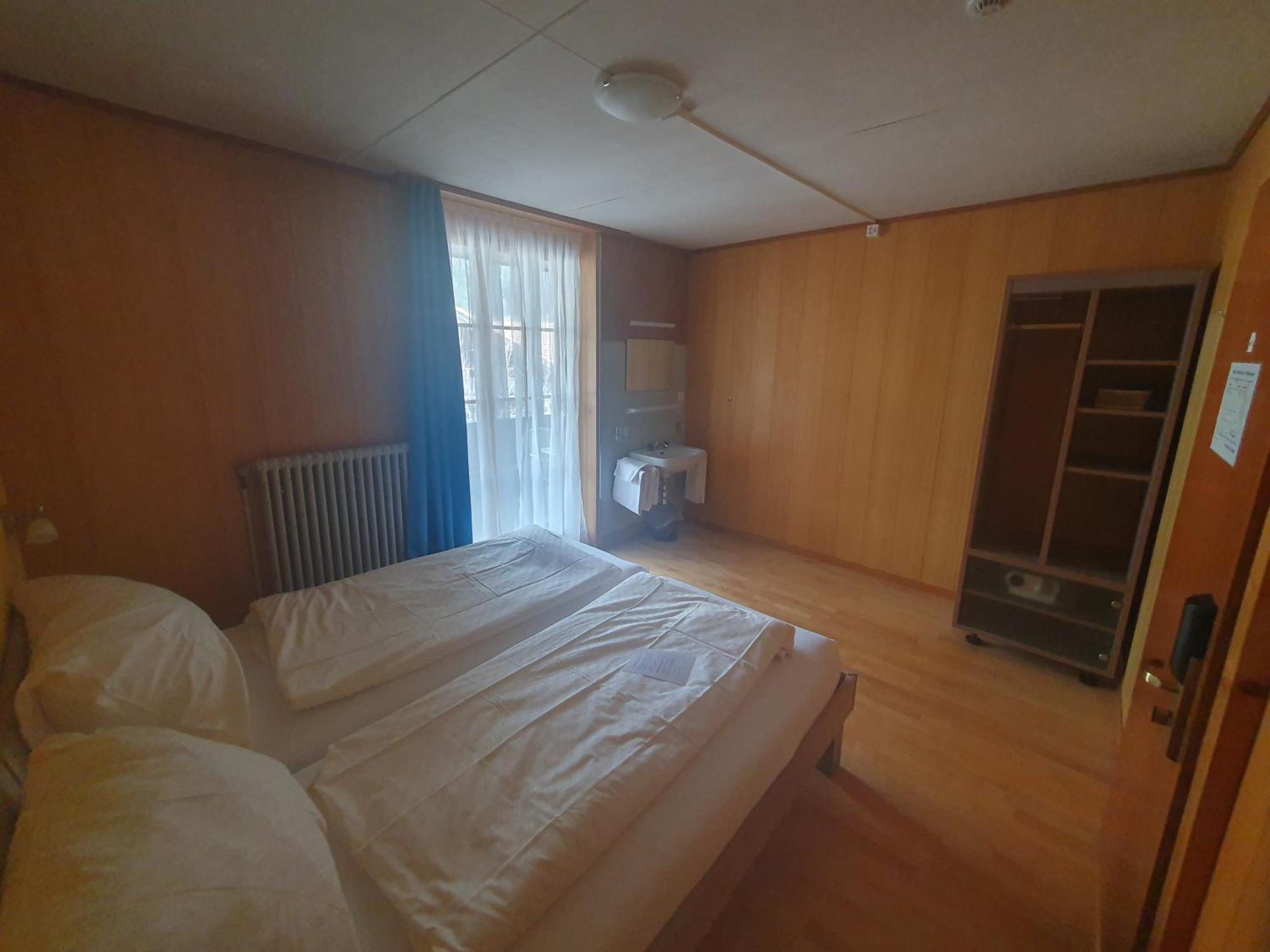 Gasthof Hirschen Wilderswil Zimmer foto